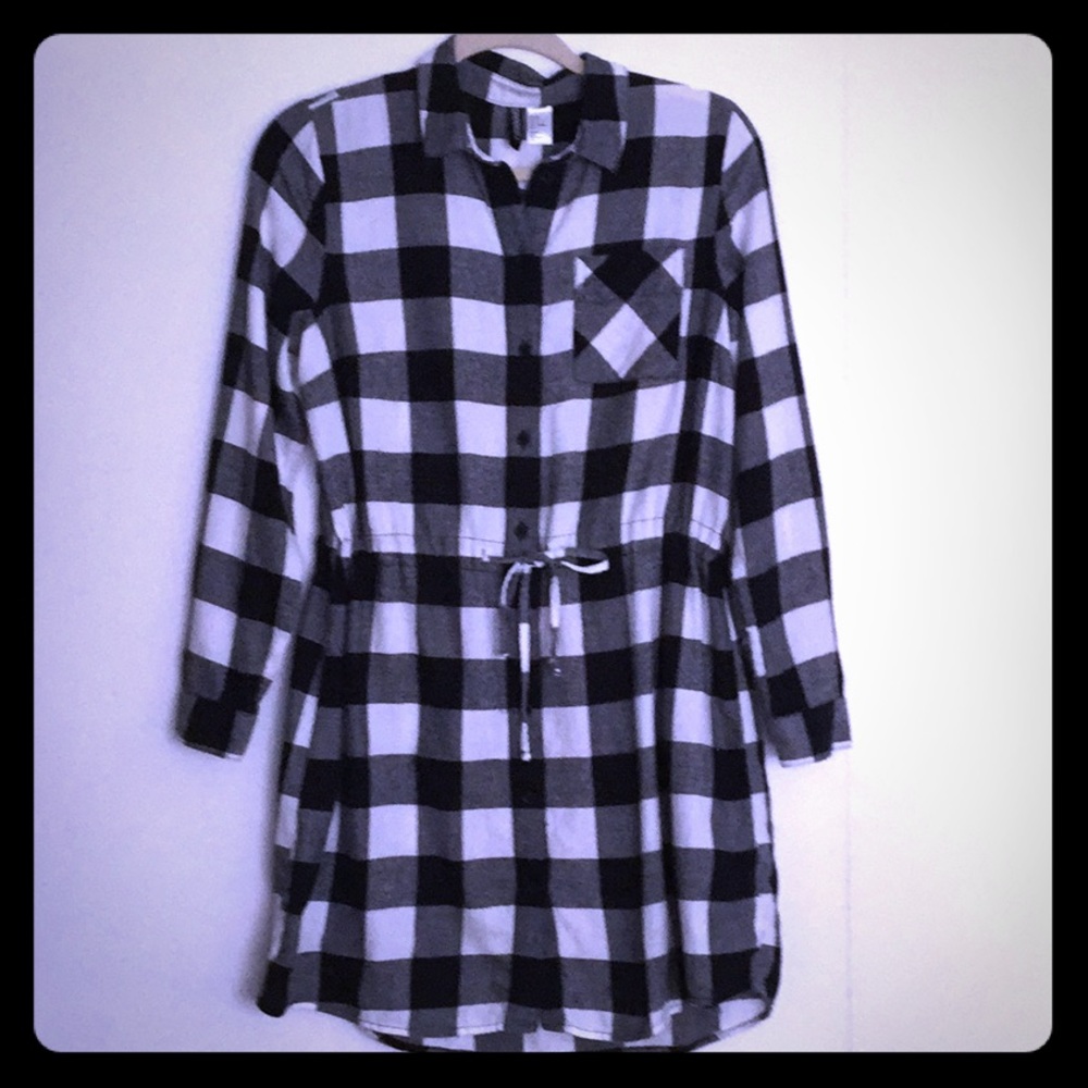 H&M Divided Black/White Checked Drawstring Top 8